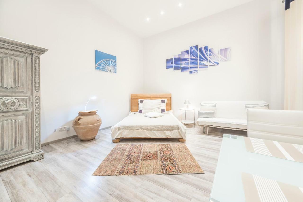 Atlanta Apartment Is In The Heart Of Budapest Exterior foto