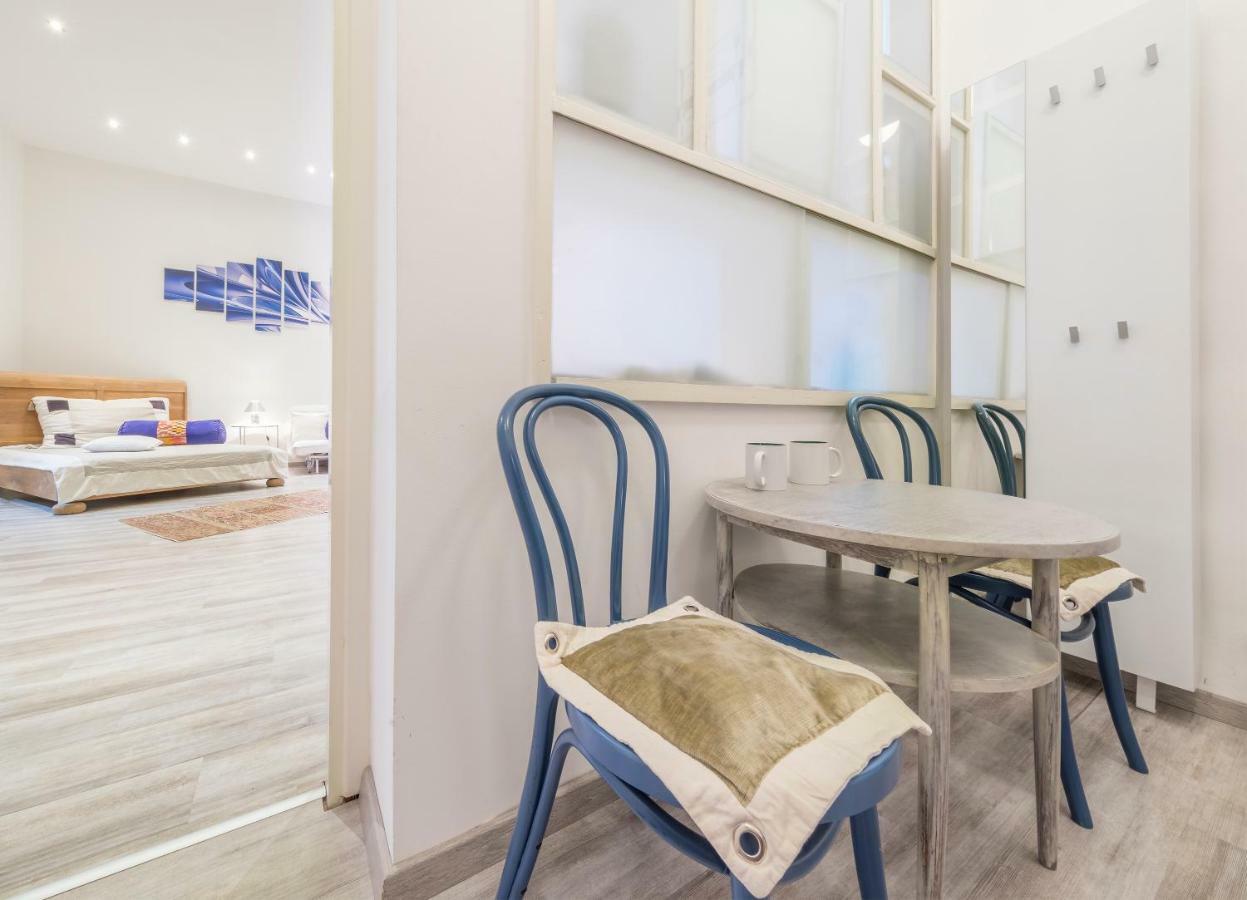Atlanta Apartment Is In The Heart Of Budapest Exterior foto